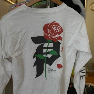 Tillys Long Slevee Shirt